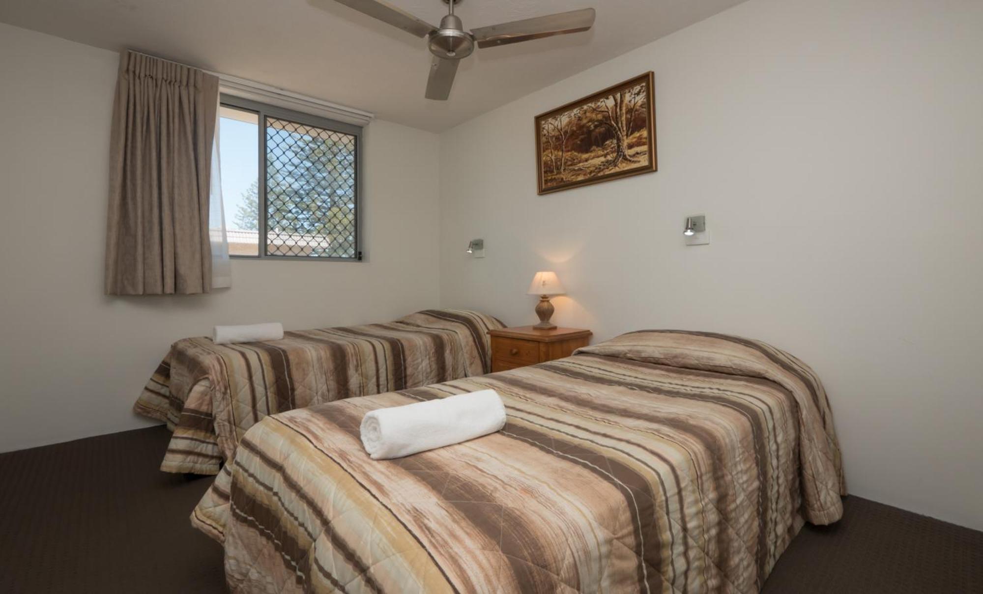 Merrima Court Holidays Калаундра Номер фото
