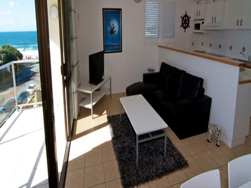 Merrima Court Holidays Калаундра Екстер'єр фото